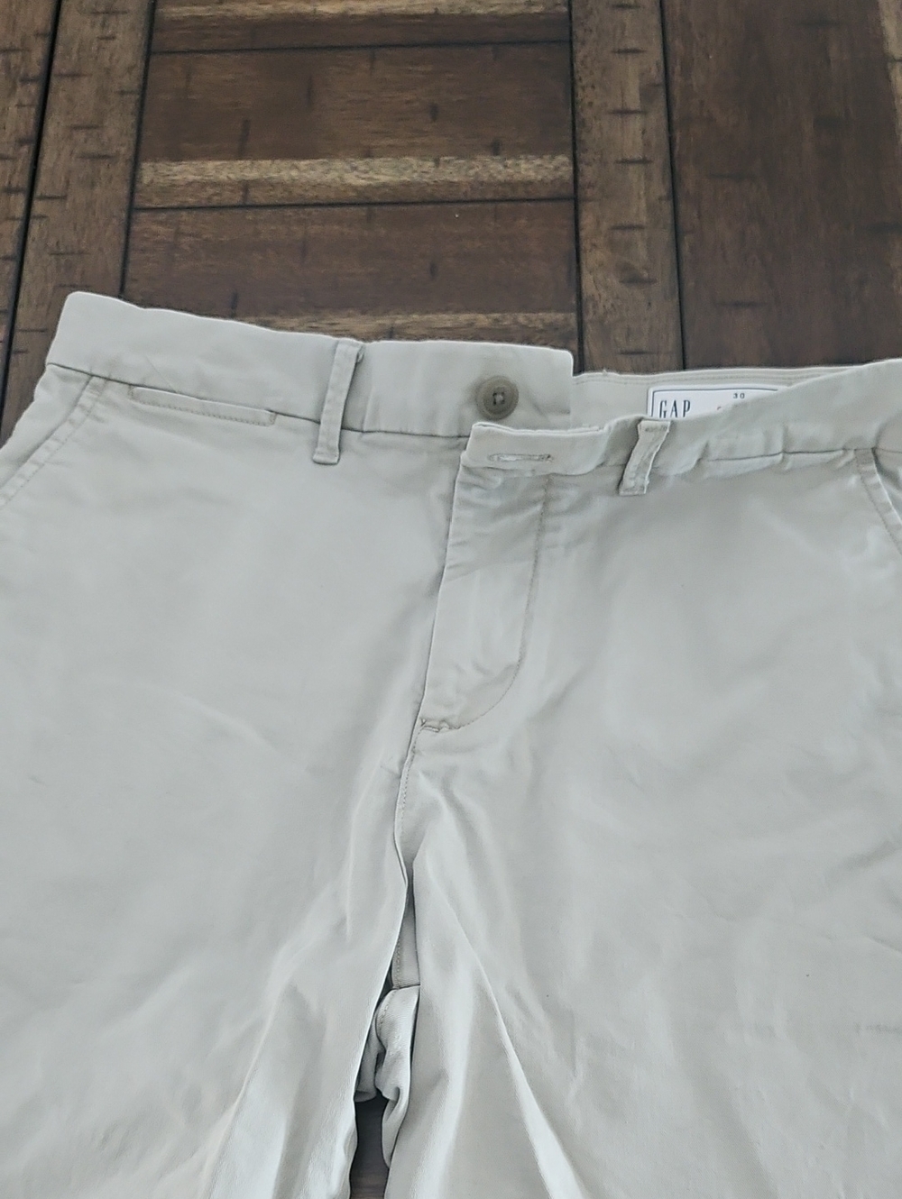 GAP Men’s Light Beige Chino Pants